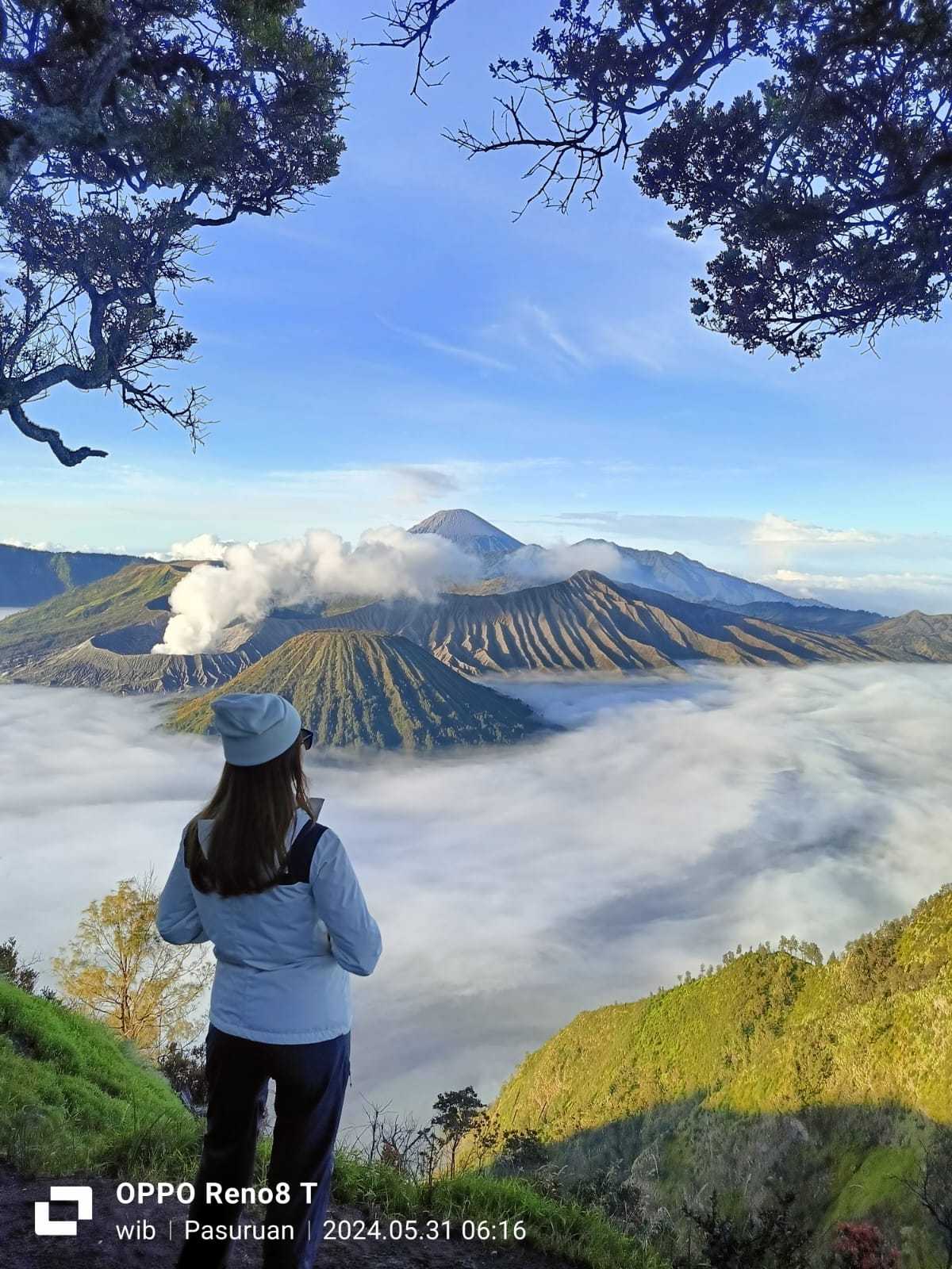 Bromo Sunrise Trekking 5D4N